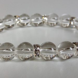 Bergkristall med antiksilverfärgade strassrondeller