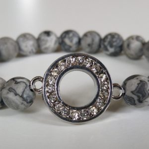 Frostad netstone med antiksilverfärgad strassring